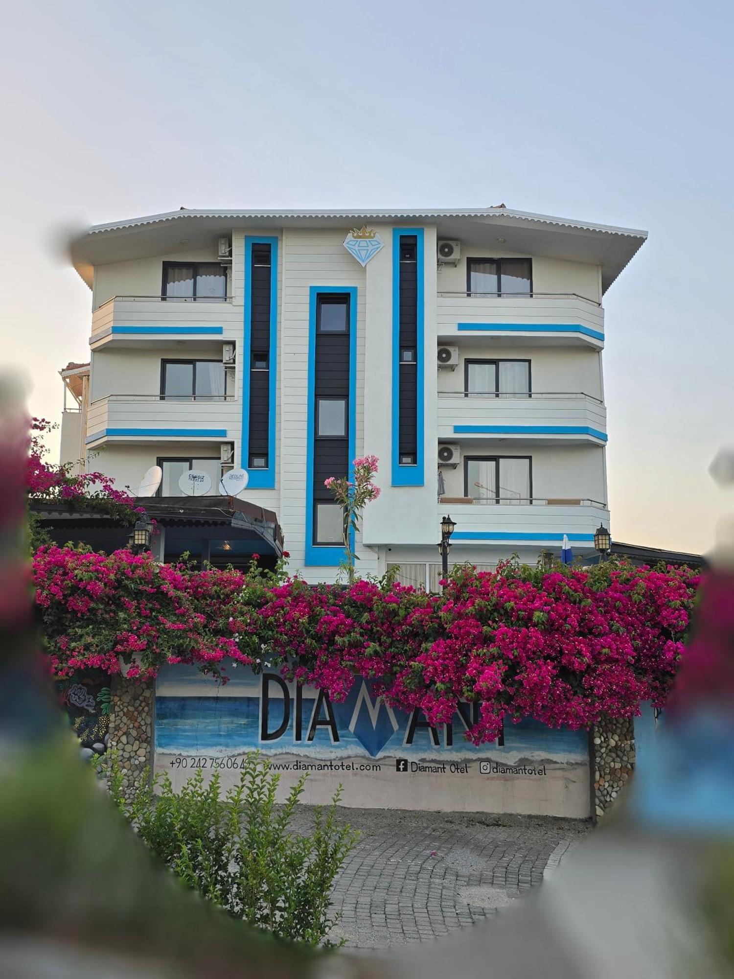 Diamant Otel Side Eksteriør bilde